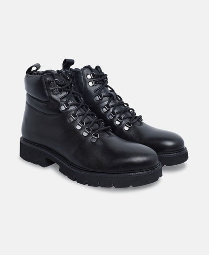 Schnürstiefeletten