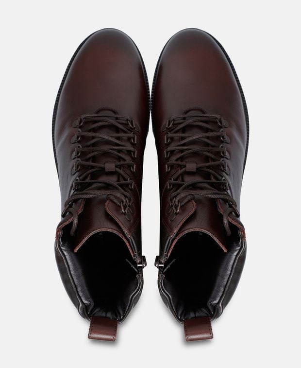 Schnürstiefeletten