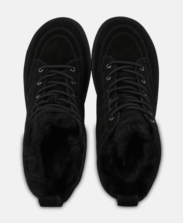 Schnürstiefeletten