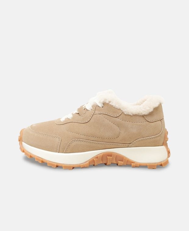 Sneaker