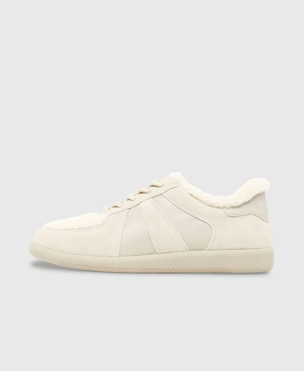 Sneaker