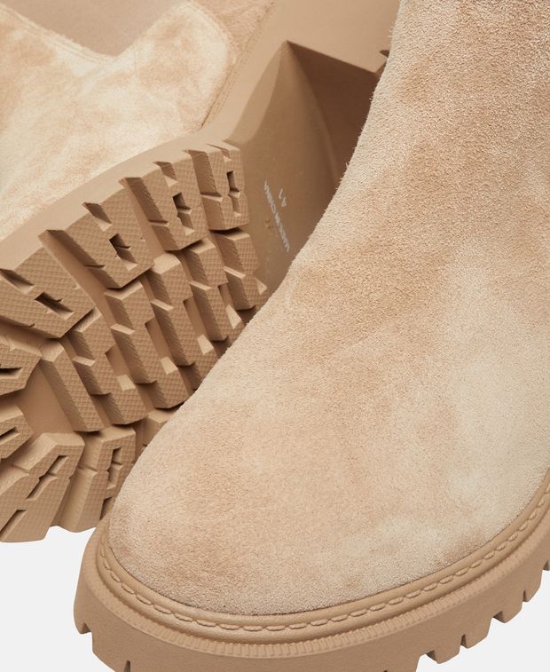 Chelsea Boots