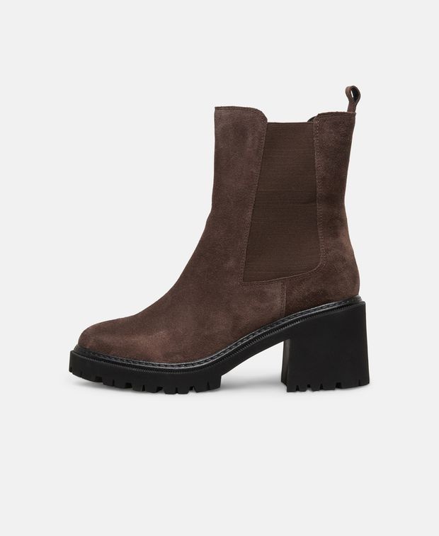 Chelsea Boots