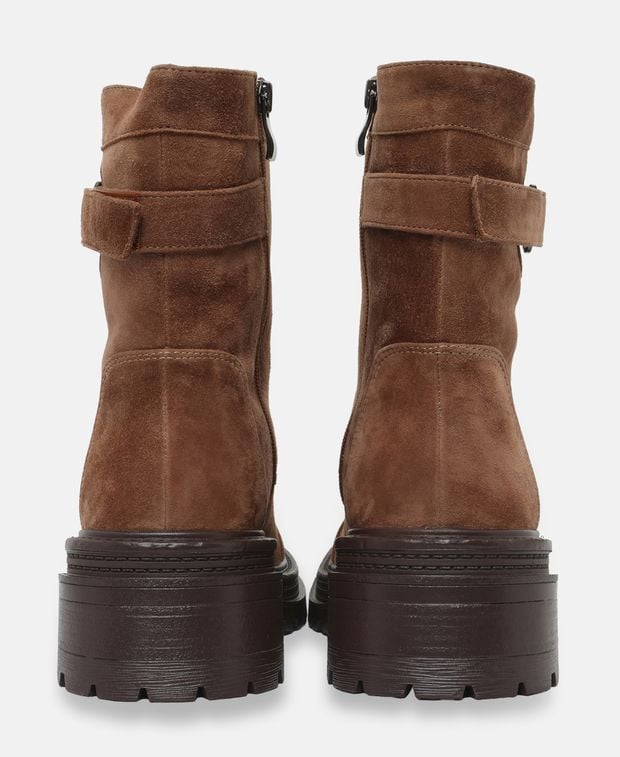 Schnürstiefeletten