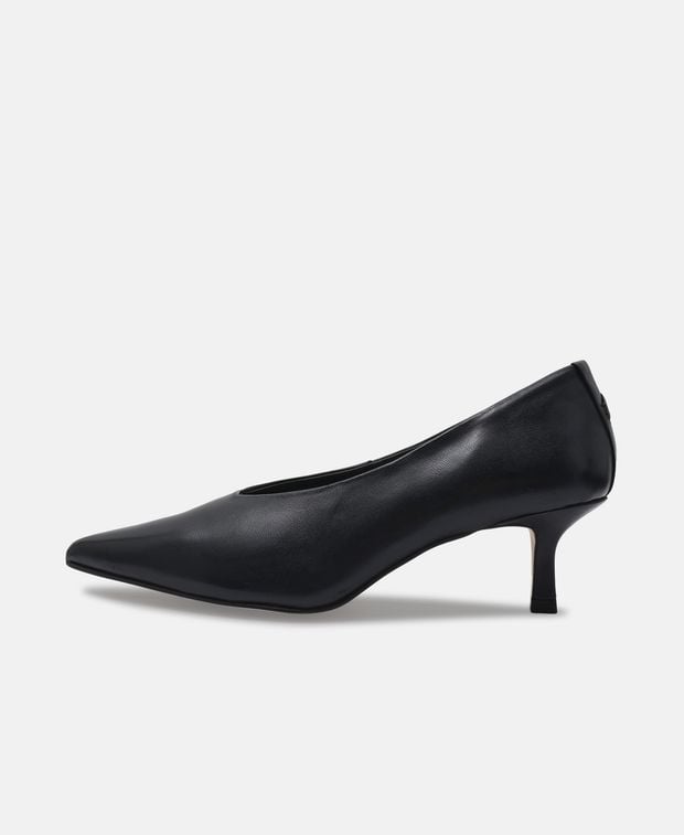 Pumps Easton