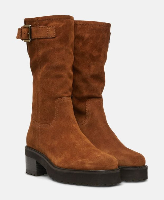 Wadenhohe Stiefel Tina