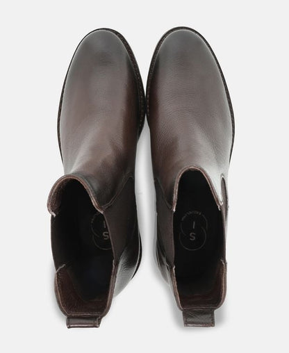 Chelsea Boots