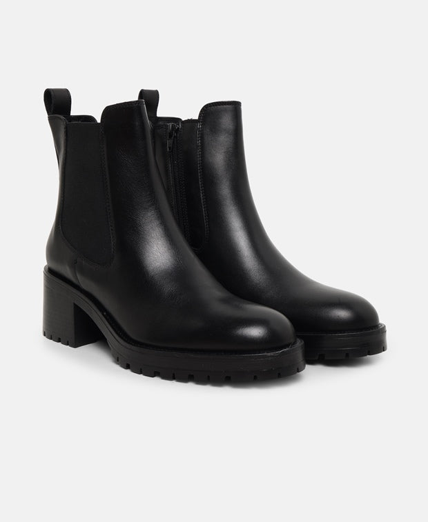Chelsea Boots