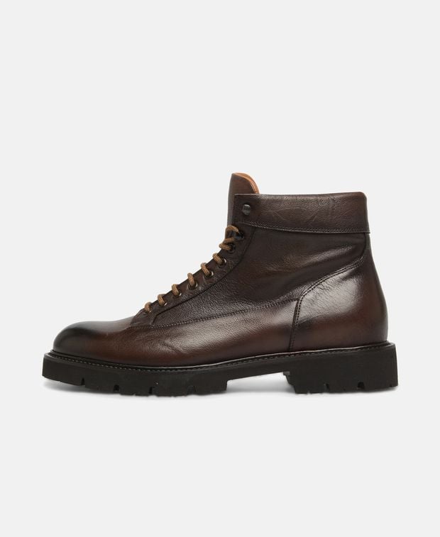 Schnürstiefeletten