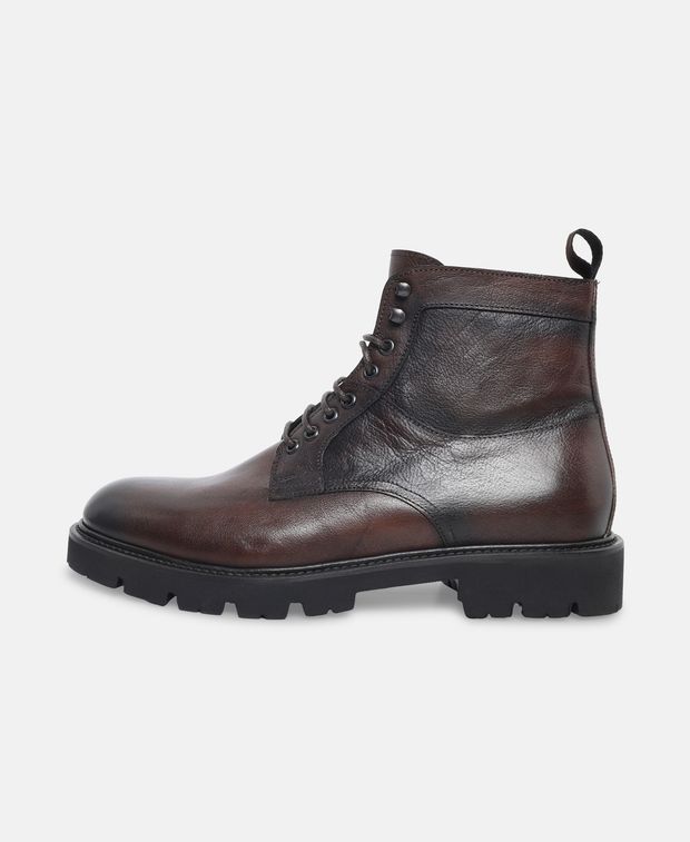 Schnürboots