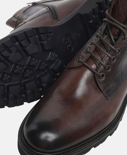 Schnürboots