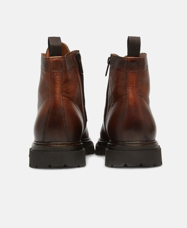 Schnürstiefeletten