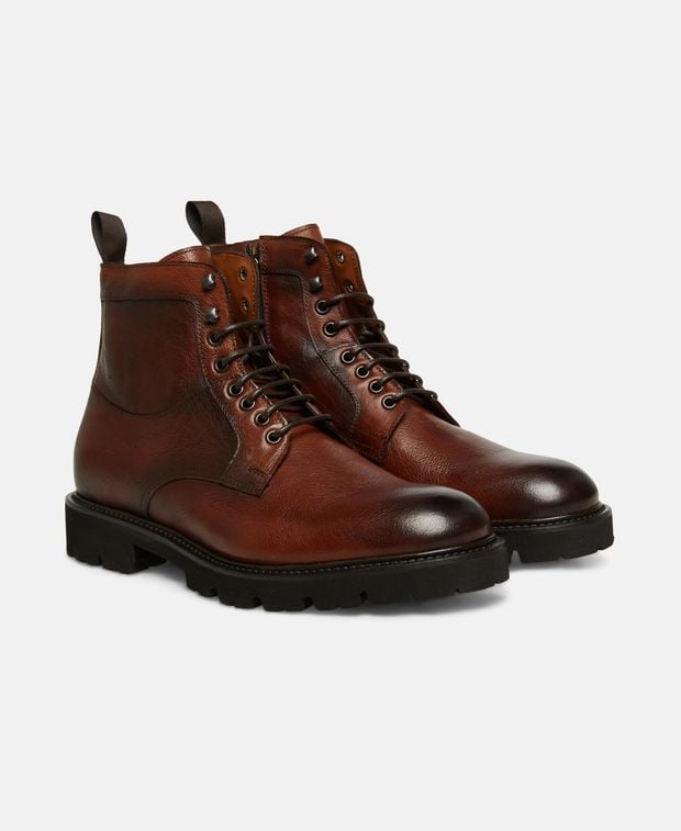 Schnürstiefeletten