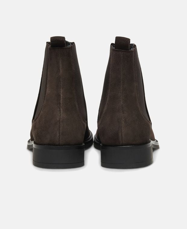 Chelsea Boots