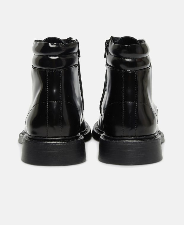 Schnürstiefeletten