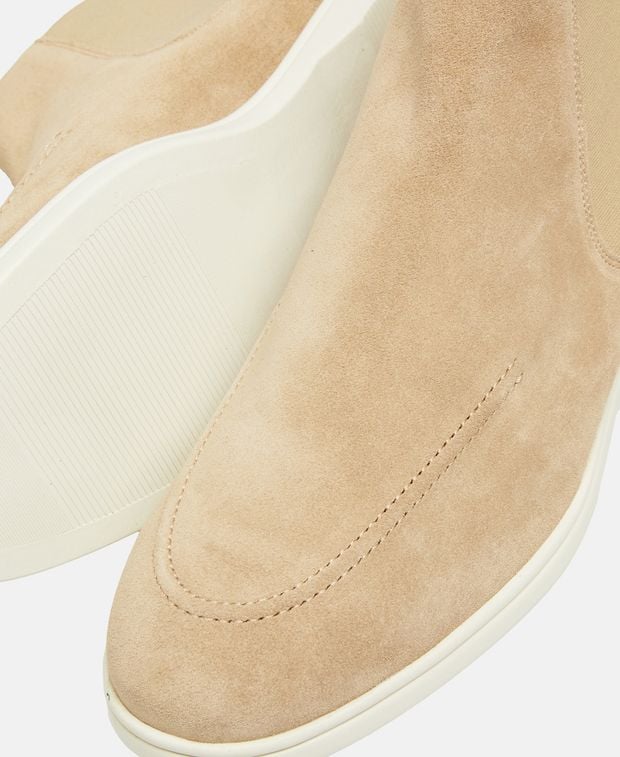 Chelsea Boots