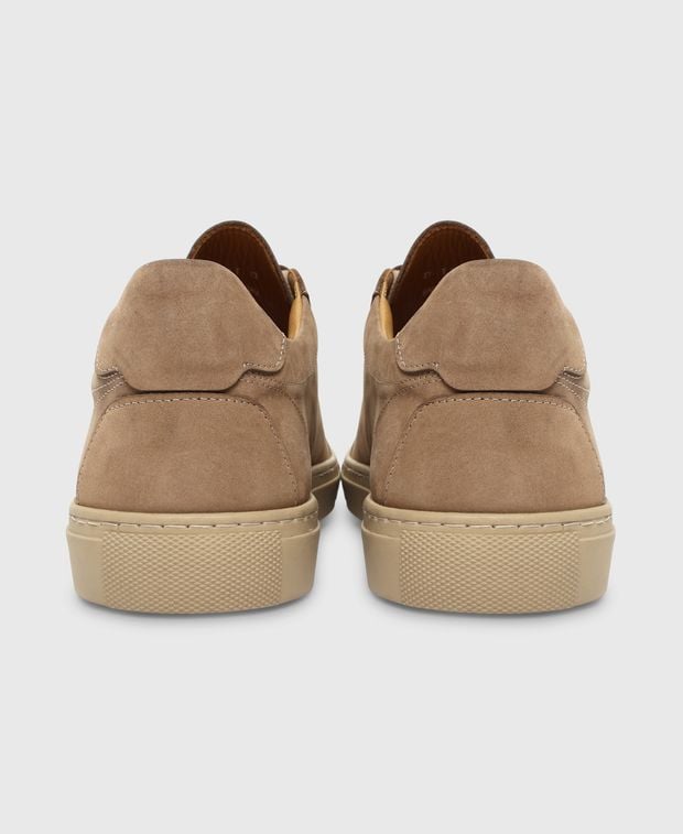Sneaker