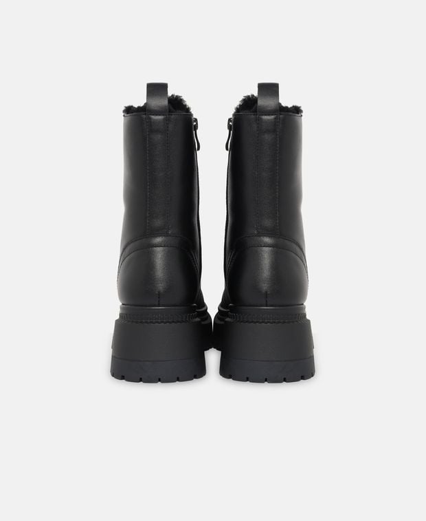 Schnürstiefeletten