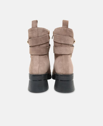 Schnürstiefeletten