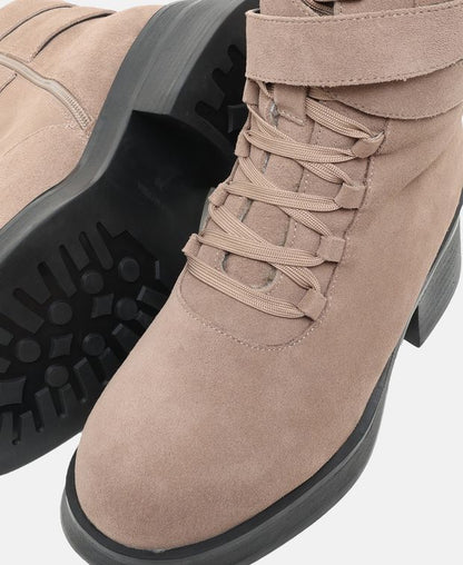 Schnürstiefeletten