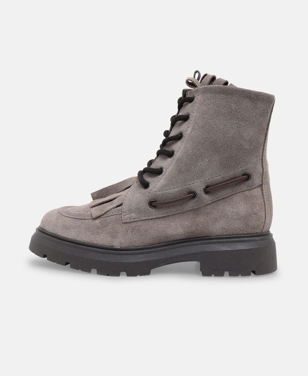 Schnürstiefeletten
