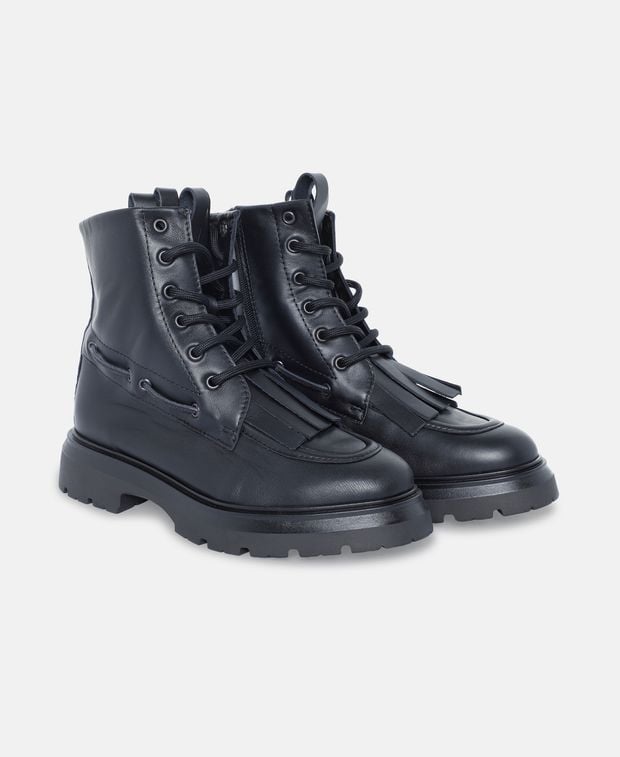 Schnürboots