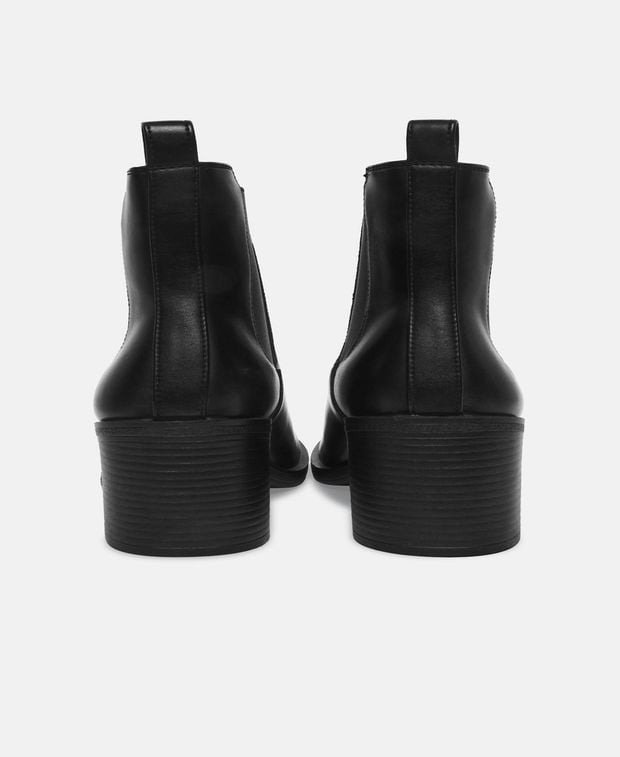 Chelsea Boots