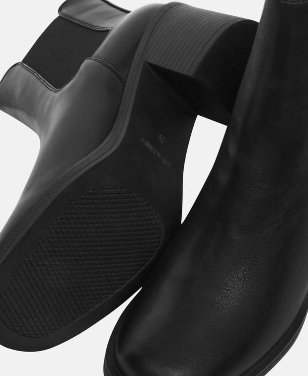 Chelsea Boots