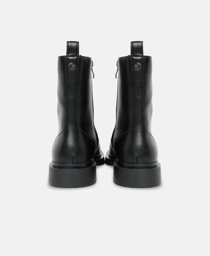 Schnürstiefeletten
