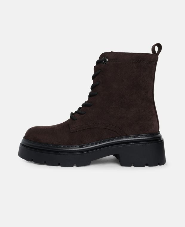 Schnürstiefeletten