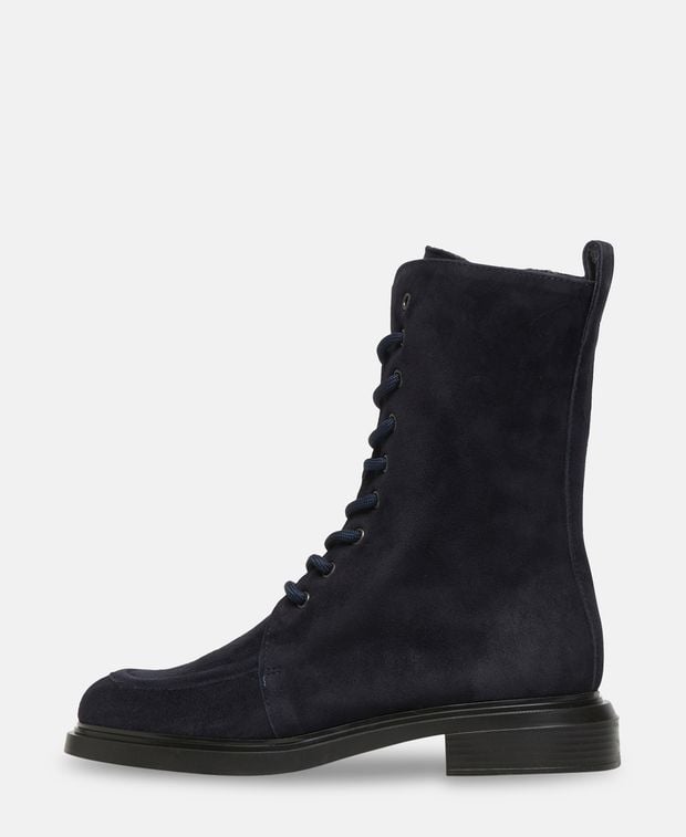 Schnürstiefeletten