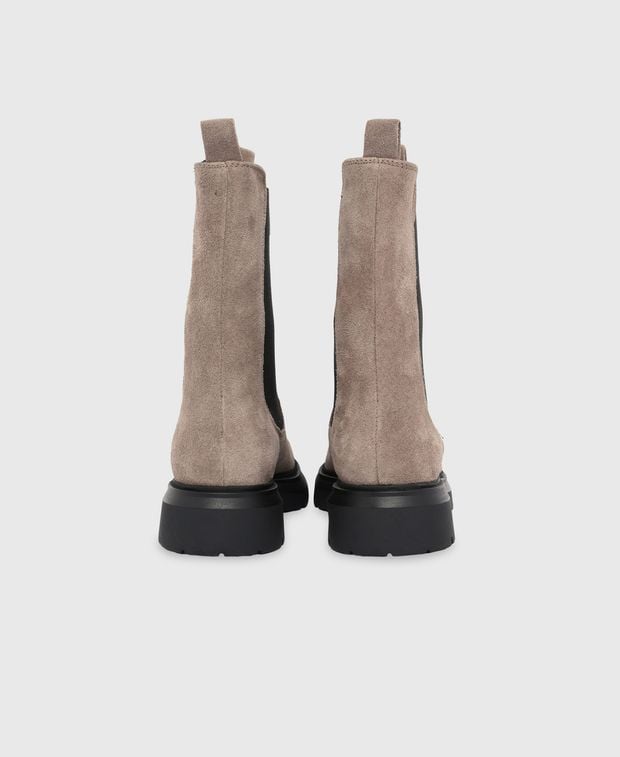 Chelsea Boots