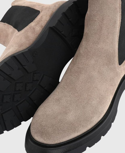 Chelsea Boots