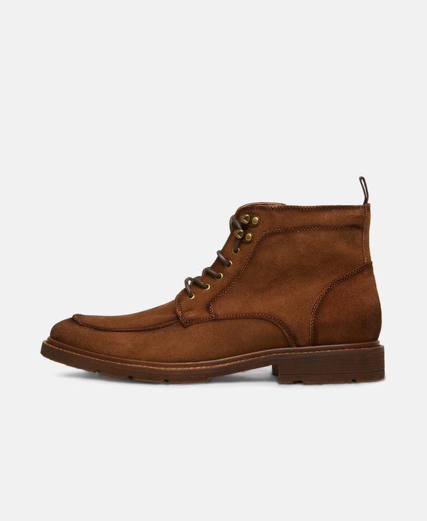 Schnürstiefeletten