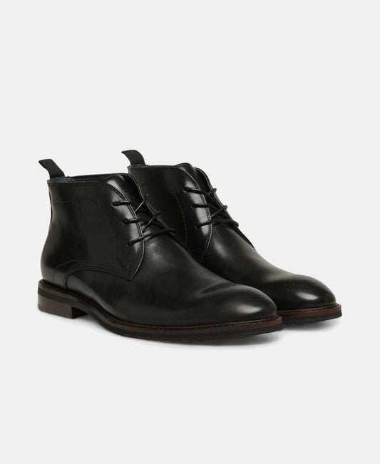 Schnürstiefeletten