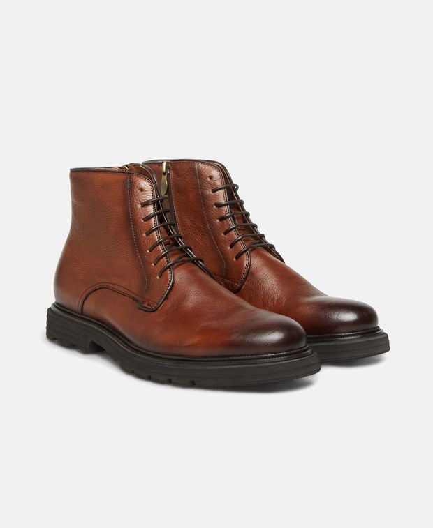 Schnürstiefeletten