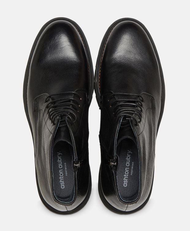 Schnürstiefeletten