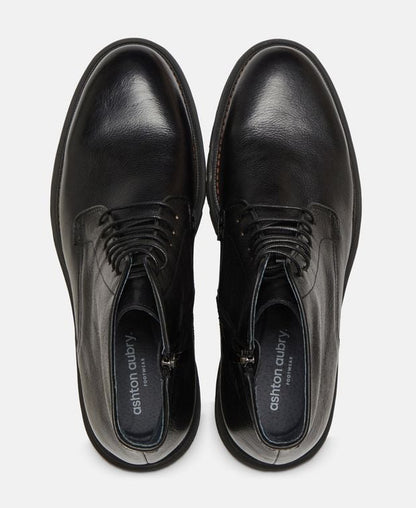 Schnürstiefeletten
