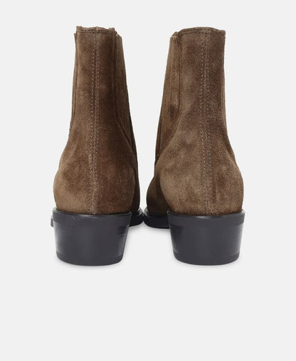 Chelsea Boots