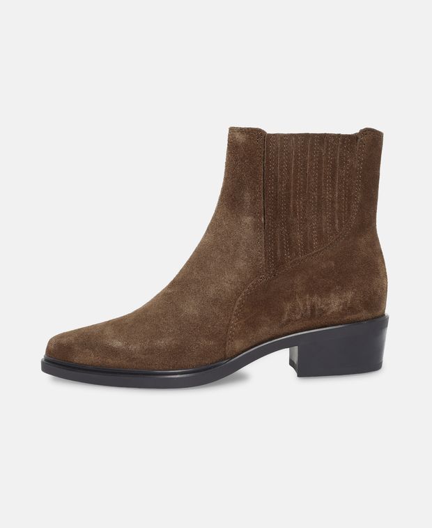 Chelsea Boots