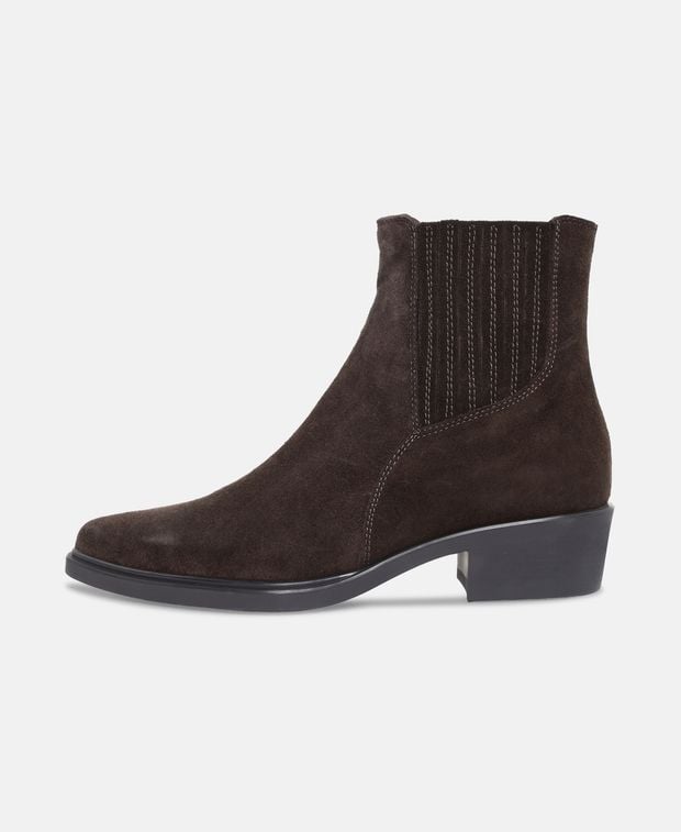 Chelsea Boots