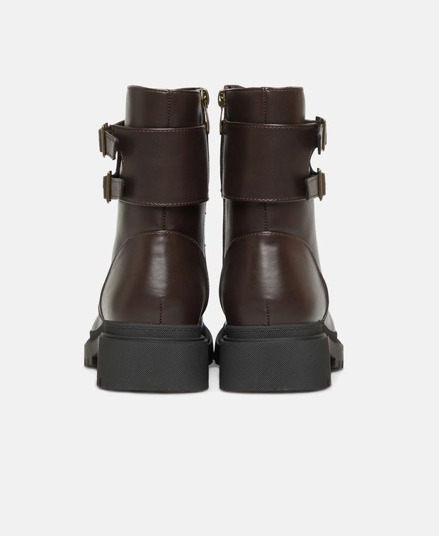 Schnürstiefeletten