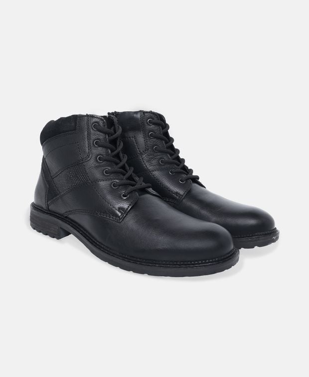 Schnürstiefeletten