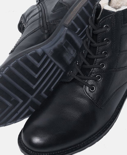 Schnürstiefeletten