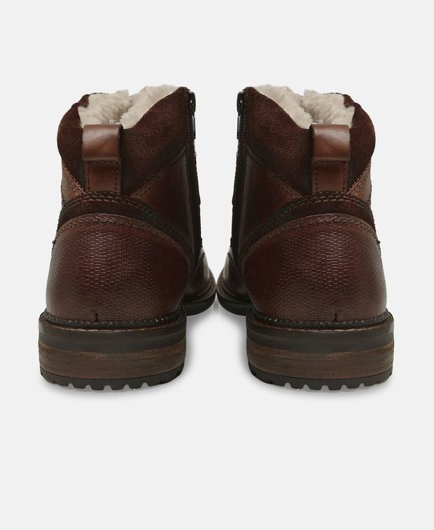 Schnürstiefeletten