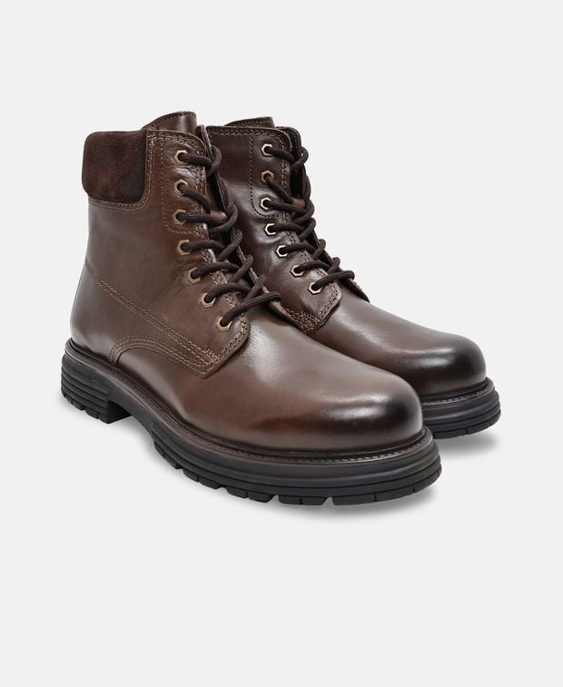 Schnürstiefeletten