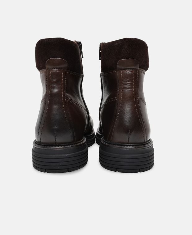 Schnürstiefeletten