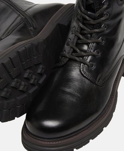 Schnürstiefeletten