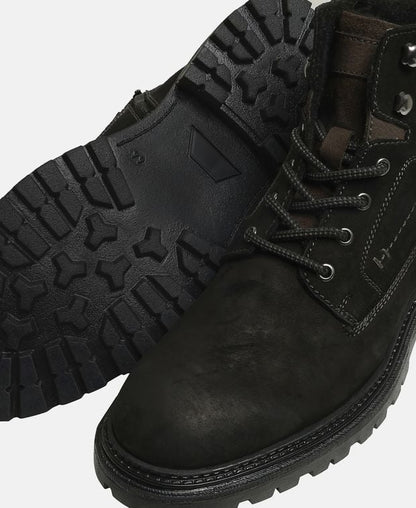 Schnürstiefeletten