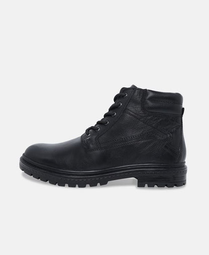 Schnürstiefeletten
